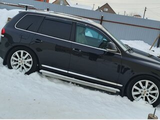 2008 Volkswagen Touareg I Рестайлинг, чёрный, 1100000 рублей, вид 3