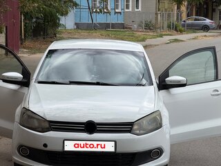 2015 Volkswagen Polo V, белый, 420000 рублей, вид 1