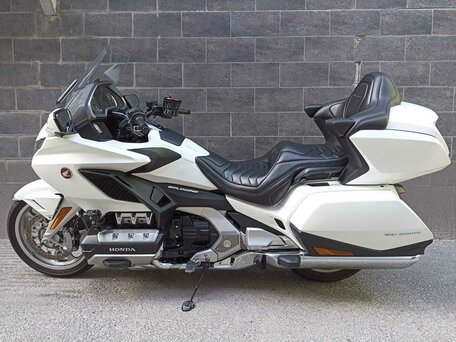 2022 Honda GL 1800 Gold Wing, белый, 2990000 рублей, вид 2