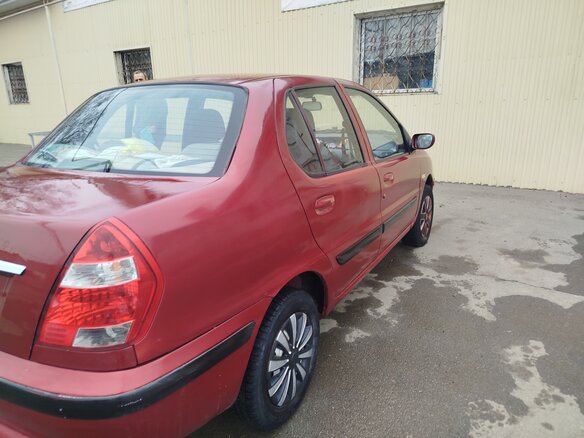 2007 Tata Indigo I, пурпурный, 300000 рублей - вид 4