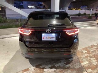 2017 Toyota Harrier III (XU60), чёрный, 2174005 рублей, вид 3