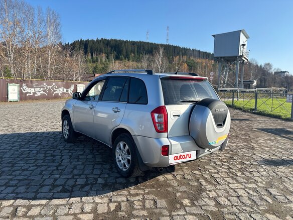2013 Chery Tiggo (T11) I Рестайлинг (FL), серебристый, 250000 рублей - вид 3