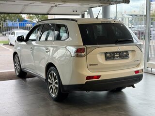 2013 Mitsubishi Outlander III, белый, 1162000 рублей, вид 5
