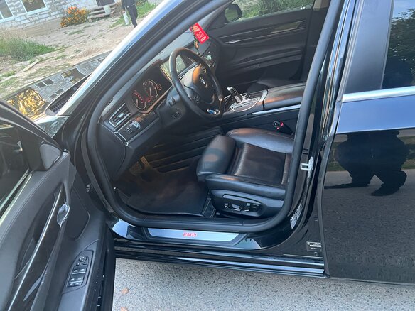 2013 BMW 7 серии Long 740Li xDrive V (F01/F02/F04) Рестайлинг, чёрный, 2500000 рублей - вид 18