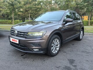 2017 Volkswagen Tiguan II, коричневый, 1790000 рублей, вид 1
