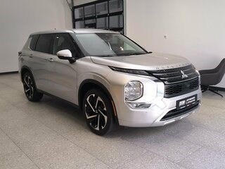 2022 Mitsubishi Outlander IV, серый, 3750000 рублей, вид 3