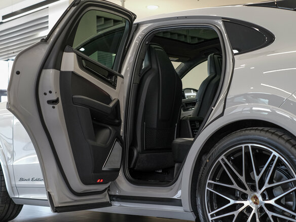 2026 Porsche Cayenne Coupé III Рестайлинг, серый - вид 27