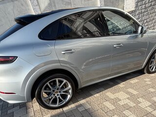 2021 Porsche Cayenne III, серый, 20000000 рублей, вид 3