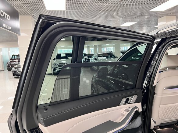 2025 BMW X7 40d I (G07) Рестайлинг, чёрный, 15499000 рублей - вид 31