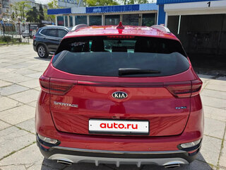 2020 Kia Sportage IV Рестайлинг, красный, 2590000 рублей, вид 3