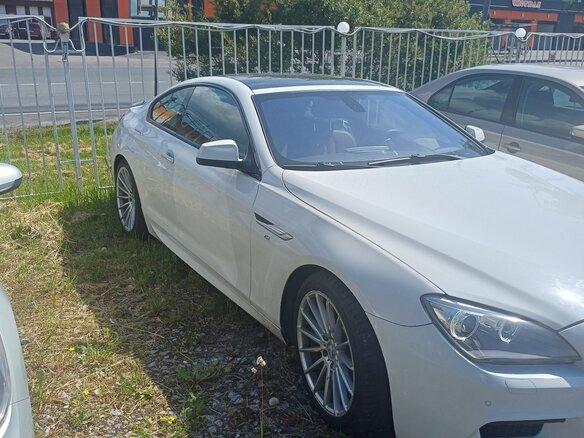 2011 BMW 6 серии 640i III (F06/F13/F12), белый, 1860000 рублей