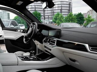 2019 BMW X5 40i IV (G05/G18), белый, 5200000 рублей, вид 4
