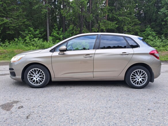 2011 Citroen C4 II, бежевый, 585000 рублей - вид 7
