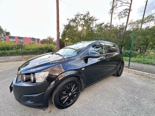 2013 Chevrolet Aveo II, чёрный, 799000 рублей, вид 1