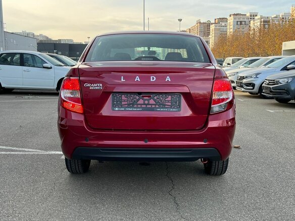2026 Lada (ВАЗ) Granta I Рестайлинг, красный - вид 4