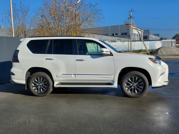 2016 Lexus GX 460 II Рестайлинг, белый, 3939000 рублей - вид 3