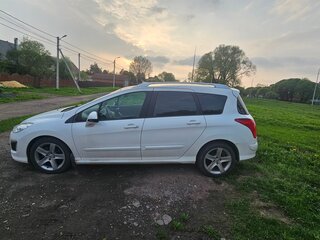 2011 Peugeot 308 I Рестайлинг, белый, 720000 рублей, вид 3