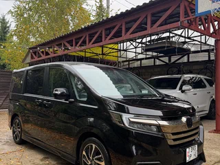2021 Honda Stepwgn Spada V Рестайлинг, чёрный, 2100000 рублей, вид 2