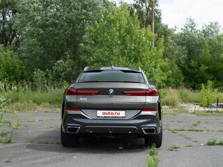2022 BMW X6 30d III (G06), зелёный, 6951195 рублей, вид 4