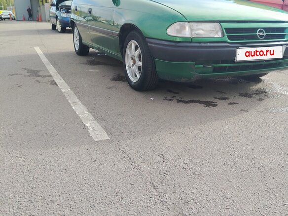1996 Opel Astra F, зелёный, 130000 рублей - вид 1