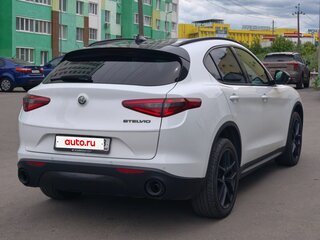 2019 Alfa Romeo Stelvio I, белый, 3100000 рублей, вид 5