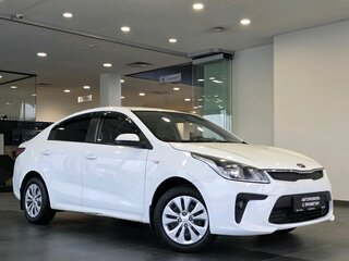 2019 Kia Rio IV, белый, 990000 рублей, вид 1