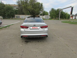 2017 Kia Optima IV, серебристый, 1333000 рублей, вид 4