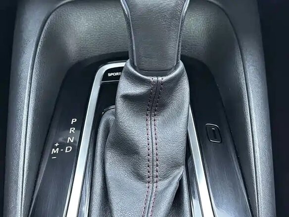 2022 Toyota Corolla XII (E210), белый, 1850000 рублей - вид 15