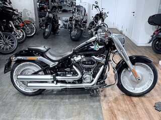 2019 Harley-Davidson Fat Boy, чёрный, 1799000 рублей, вид 3