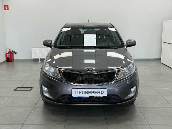 2013 Kia Rio 5-speed III, серый, 1020000 рублей - вид 1