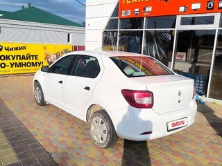 2017 Renault Logan II, белый, 570000 рублей, вид 4