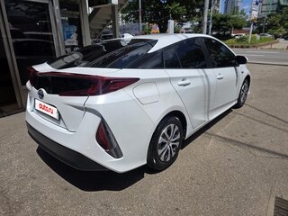 2022 Toyota Prius PHV ZVW52 Prime IV (XW50), белый, 2300008 рублей, вид 4