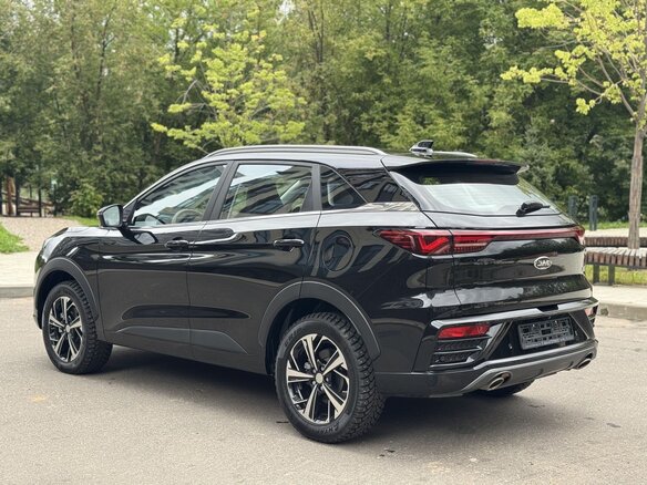2023 JAC JS6, чёрный, 1900000 рублей - вид 3