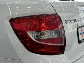 2020 Lada (ВАЗ) Granta I Рестайлинг, белый, 550000 рублей, вид 3
