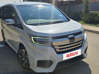 2019 Honda Stepwgn Spada V Рестайлинг, белый, 2520000 рублей, вид 2