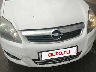 2011 Opel Zafira B Рестайлинг, белый, 450000 рублей, вид 4
