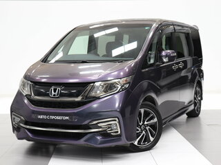 Honda Stepwgn Spada V Рестайлинг