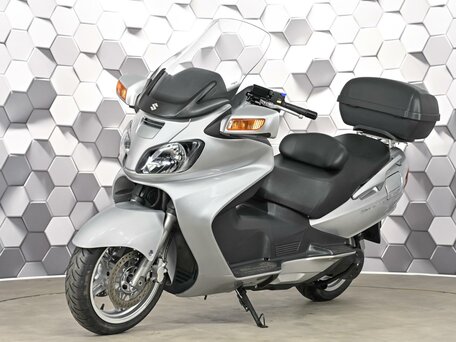 2005 Suzuki Burgman (SkyWave) 650, серебристый, 499000 рублей, вид 2