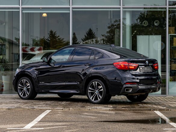 2019 BMW X6 30d II (F16), чёрный, 3995000 рублей - вид 3