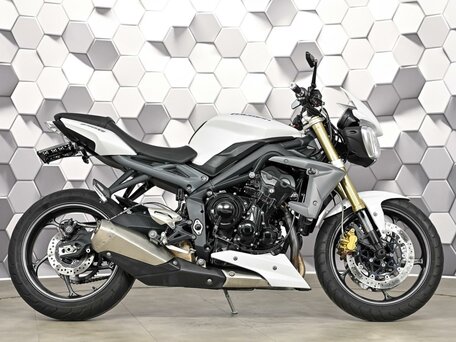 2013 Triumph Street Triple, белый, 517000 рублей, вид 3