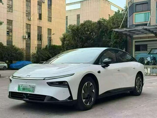 2024 Xpeng P7+ I, белый, 4011208 рублей, вид 2