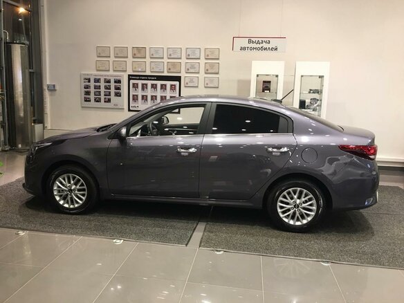 2021 Kia Rio IV Рестайлинг, серый, 1650000 рублей - вид 8