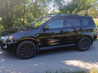 2011 Mitsubishi Outlander II Рестайлинг, чёрный, 1150000 рублей, вид 3