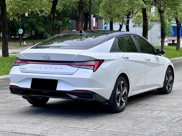 2022 Hyundai Elantra VII (CN7), белый - вид 3