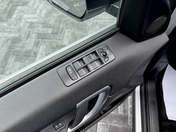 2016 Land Rover Discovery Sport I, серый - вид 19