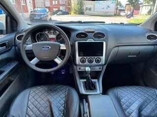 2009 Ford Focus II Рестайлинг, серебристый, 235000 рублей, вид 5