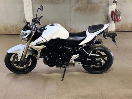 2012 Suzuki GSR 750, белый, 620000 рублей, вид 2