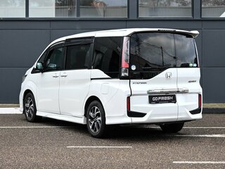 2020 Honda Stepwgn Spada V Рестайлинг, белый, 2439000 рублей, вид 2