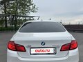 2013 BMW 5 серии 528i xDrive VI (F10/F11/F07) Рестайлинг, белый, 1790000 рублей - вид 5