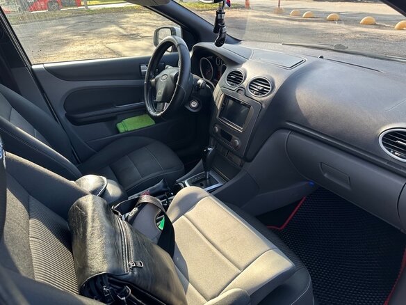 2011 Ford Focus II Рестайлинг, белый, 700000 рублей - вид 5